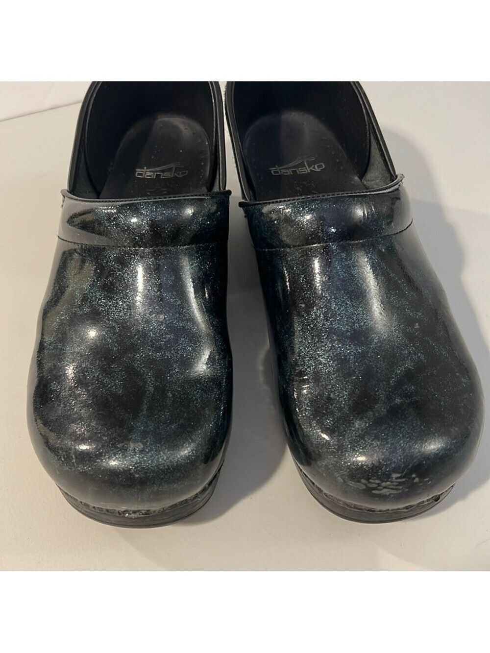 Dansko Iridescent Clogs Blue Black Patent Leather Size 40